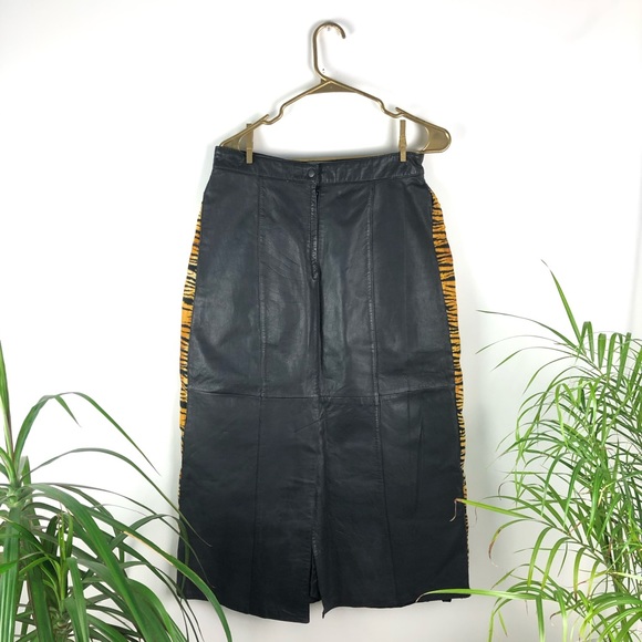Vintage Leather Skirt w/ Animal Print Trim - Picture 4 of 6